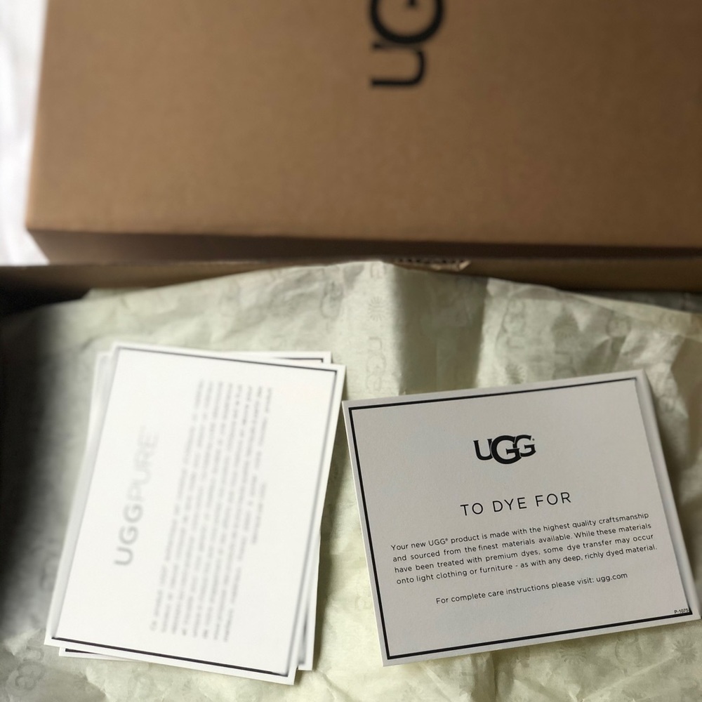 UGG Bonham boot ll size 8.5 WORN ONCE - Picture 6 of 7
